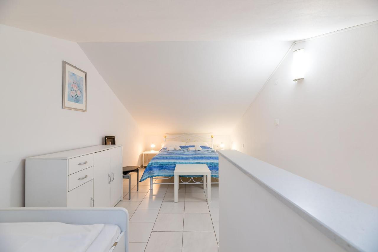 Beach Holiday Baska Exterior foto
